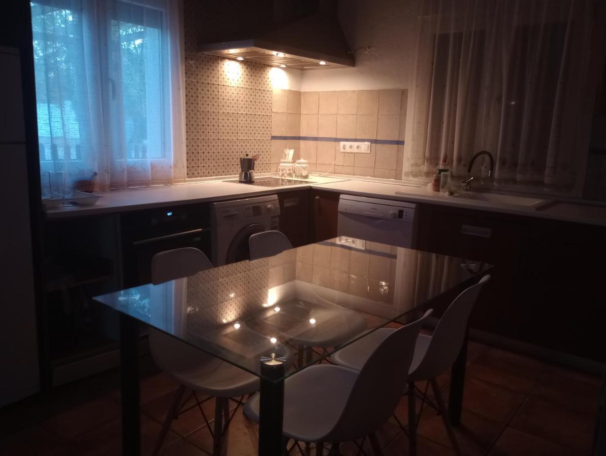 Casa De Campo Los Manueles Ideal Perros Pet Friendly Gojar Exterior photo