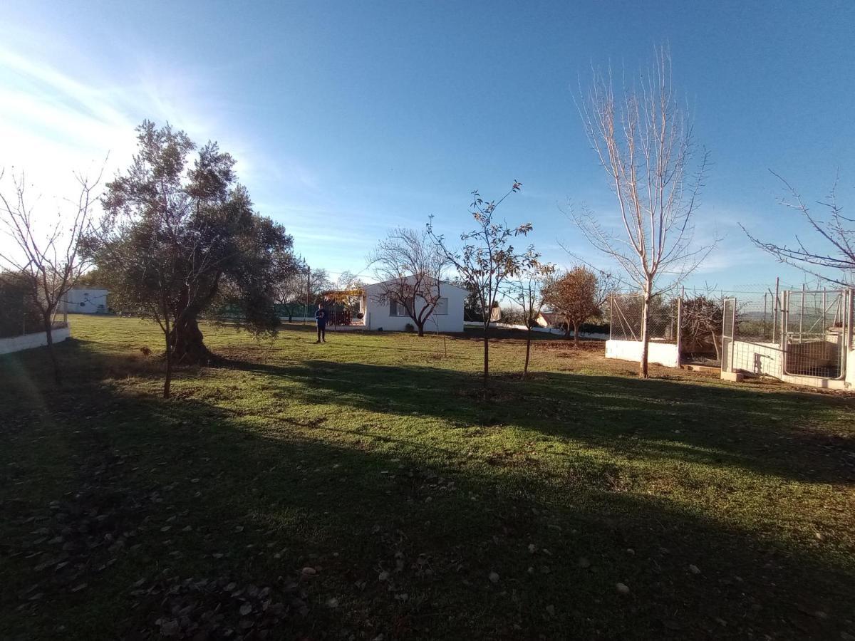 Casa De Campo Los Manueles Ideal Perros Pet Friendly Gojar Exterior photo