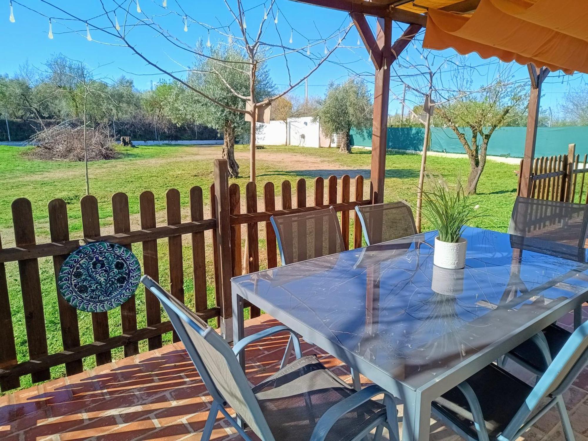 Casa De Campo Los Manueles Ideal Perros Pet Friendly Gojar Exterior photo